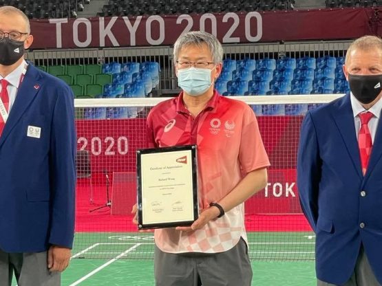 Richard Wong presented by BWF with retirement acknowledgement – Copy